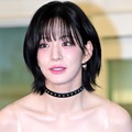 ウェアからのぞく“美腹筋”…ぴちぴちレギンス姿で際立つイ・チェヨンの圧巻スタイル「色気が爆発」 画像