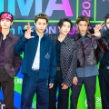 「次はメンバーに加入する」有名プロデューサーの支援か“過剰介入”か 新人K-POPグループのファンが怒るワケ