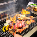 八坂神社を一望する京都の屋上で北海道3大肉グルメを炭火BBQ 『京都祇園ビアガーデン〈北海道フェア〉』