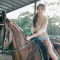 太田彩夏 撮影/時永大吾 ヘアメイク/海瀬志津奈(JULLY) スタイリング/クメユナ