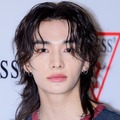 「どういう髪型!?」Stray Kids・ヒョンジン、サイド刈り上げで大胆イメチェン！ワイルドな姿に反響 画像