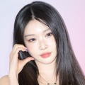 「制服から悪臭が…」I.O.I・チョンハ、オーディション番組『プデュ101』の過酷な合宿生活を回想