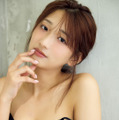 次世代女優・侑希が妖艶なランジェリー姿で『FLASH』初グラビア！ 画像