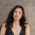 井上晴美、27年ぶりに『FRIDAY』復活！ラストグラビアを収めた写真集2冊同時発売！ 画像