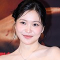 濡れた素肌にドキッ…イェリ、“細紐スイムウェア”からしなやかボディあらわ「水も滴るいい女」 画像
