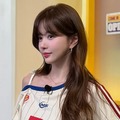 「見せすぎでは！？」“海外でしか着られない”刺激的ワンピで魅了…39歳韓国女優の非現実的ビジュ 画像