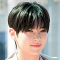 真夏の日差しまで味方につけた爽やかイケメン!ZB1ソン・ハンビン、カジュアルルックで台湾へ
