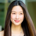 “ほぼ全部見えてる”衣装が話題になった女優ムン・ガヨン、ボディライン際立つドレス姿で視線独占 画像
