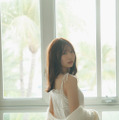 (C)日向坂46 藤嶌果歩 1st写真集『果実の歩幅』/集英社 撮影:菊地 泰久