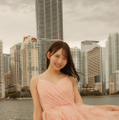 （C)日向坂46 藤嶌果歩 1st写真集『果実の歩幅』／集英社　撮影：菊地 泰久