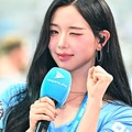 デカい…影山優佳を彷彿とさせる“パツパツ”ユニ姿、tripleSキム・チェヨンがマンC対Kリーグ選抜に登場 画像