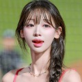 「わぁデカい…」韓国チア、収まりきらない“ボリューム感”！存在感たっぷりキャミワンピ姿に釘付け 画像