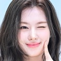 TWICE・サナが爽やかな笑顔で「ジョー マローン」のイベントに登場
