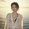 志田愛佳が大胆露出！セクシー＆おしゃれなカット満載の2nd写真集を発売 画像