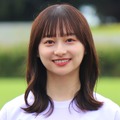 影山優佳、太ももに愛犬の足跡がくっきり！「かわいい足跡」とファンもほっこり 画像