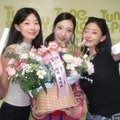 韓国芸能界最強3姉妹！TWICEジヒョ、次女とともに末っ子ソヨンのデビューを祝福 画像