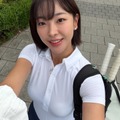 白いテニスウェアを突き破りそう…隠し切れない“くっきり”存在感　離婚した韓国女優のさわやかスタイル 画像