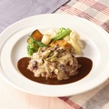 2種ソースのきのこハンバーグ~温野菜添え~
