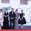 是枝監督『ルックバック』キャストがヴェネチア国際映画祭レッドカーペットに登場 画像