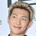 キティちゃんのスマホケース!?BTS・RM、ジムで鍛錬中の姿を公開も“ギャップ萌え” 画像