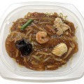 セブン‐イレブン、北海道限定「あんかけ焼そば」をリニューアル！あん、海老を増量 画像