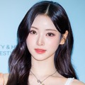 「ヤバイ」「開きすぎ！」日本人K-POPアイドル、“大胆バックレス”衣装に視線釘付け 画像