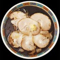 旭川の名店「蜂屋」が花月嵐に！焦がしラード香るコラボラーメンが登場 画像
