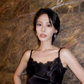 安斉星来、釜山映画祭で見せた黒レースキャミドレス姿に「美しすぎる…」など絶賛の声 画像