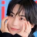 発光してる…SEVENTEEN・ジョンハン、“うさ耳ポーズ”で愛らしさたっぷり！イベントに登場 画像