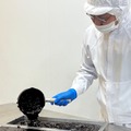 「きんつば ショコラ」の製造風景