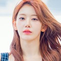 ほぼインナー…LE SSERAFIM・宮脇咲良、海外で自信みなぎる“はだけ姿”に「手加減して」