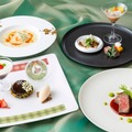 シルクロードガーデン(中国料理)“ディズニー・クリスマス”スペシャルディナー エメラルドギフト (C)Disney