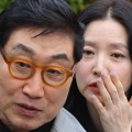 『チャングム』イ・ヨンエ、75歳の夫とイベント出席　20歳差を感じさせない若々しい姿 画像