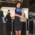 　WPC EXPO 2005のコンパニオン写真集第1弾は、カシオ計算機、松下電器産業ブースから。