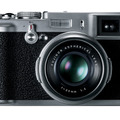 クラシックスタイルの高級コンパクト「FinePix X100」