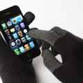 「iTouch Gloves（アイタッチグローブ）」（iPhoneは別売）