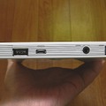 USBポートはPC接続用のMicro Bのほか、Standard Aも搭載している