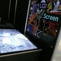ロボットスーツ・HALの開発で有名なCYBERDYNEでは、ユニークなマルチタッチ型ディスプレイ「TACTO」を展示