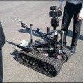 QinetiQ社の作業ロボット「Talon」（4月22日撮影）
