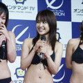 若菜ひかる（左）、みひろ（中央）、小沢菜穂（右）など、現役タレントも発表会に駆けつけた