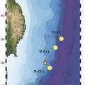 今回の調査の海域マップ。星印が震源、黄色丸印が調査海域