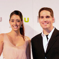 Hulu CEOのジェイソン・カイラー氏（右）とゲストの森泉さん（左）