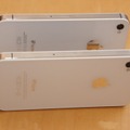 周辺を囲む金属バンドは2つの部品で構成されていたが、iPhone 4Sでは4つの部品で構成されている