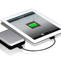 「Just Mobile Gum Max」でiPad 2を充電するイメージ（iPad 2は別売）