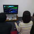 HDMI接続で、レースゲームを大画面テレビに映し出して楽しんだ。