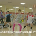 ロッテ「Fit's」の新CM。メイン出演者の後ろをよーく見ると有名人が隠れている!?