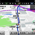ガイド中の画面。地図表示は真上から見た2D表示とこのような3D表示、さらに2Dツイン、3Dツイン、高速道路マップを選択できる。
