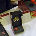 iPhoneをアーケードゲーム筐体にする「iCade Jr.」