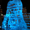 ライトアップされた氷の初音ミク （2011年）