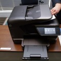 Officejet Pro 8600 Plus。両面自動給紙機能をもつ上位モデル